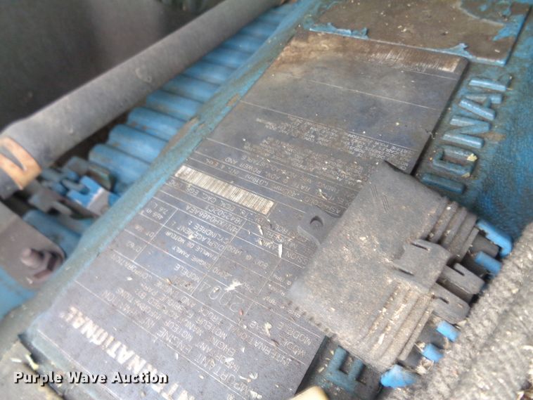 image for item EF9678 2005 International 4400  bucket truck