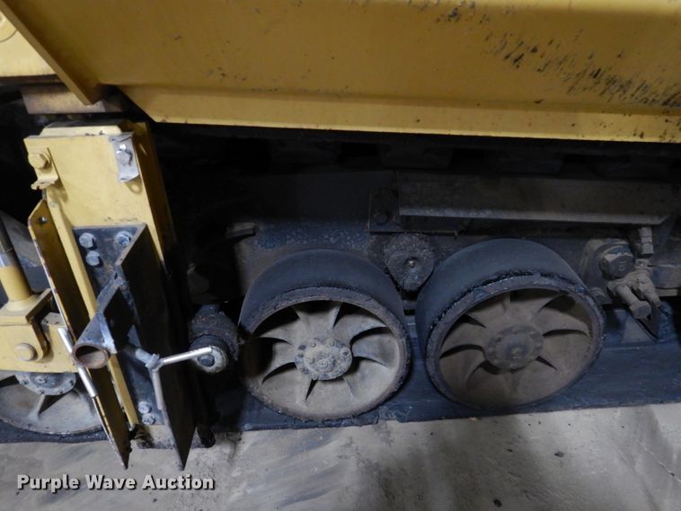 image for item EF9680 2008 Caterpillar AP-1055D  paver