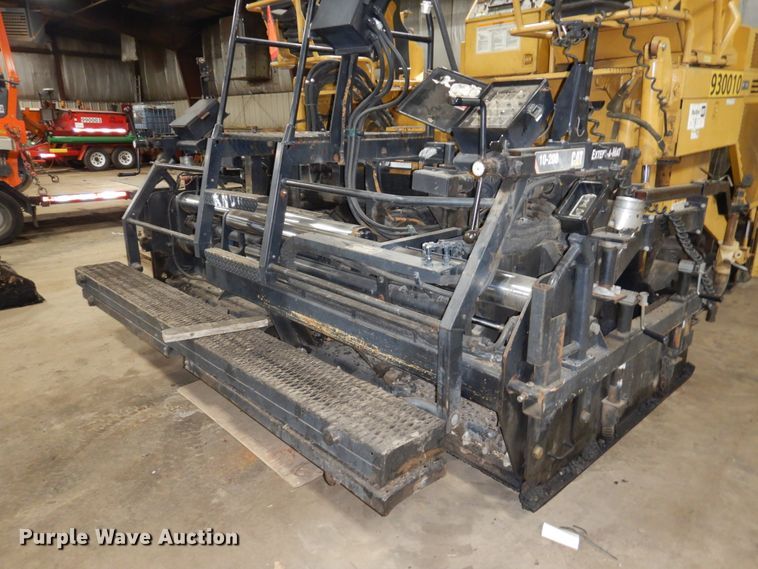 image for item EF9680 2008 Caterpillar AP-1055D  paver