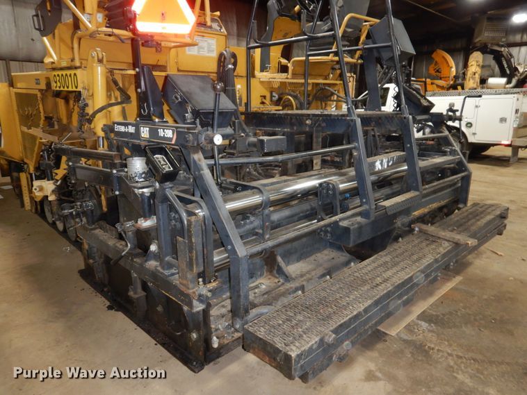 image for item EF9680 2008 Caterpillar AP-1055D  paver