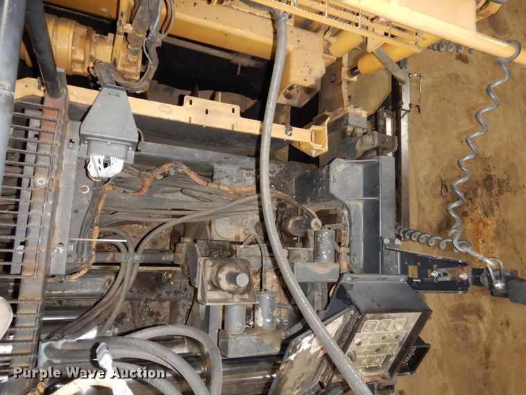 image for item EF9680 2008 Caterpillar AP-1055D  paver