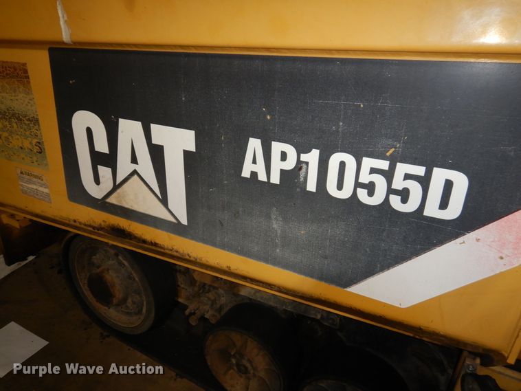 image for item EF9680 2008 Caterpillar AP-1055D  paver