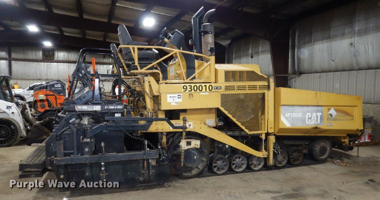 image for item EF9680 2008 Caterpillar AP-1055D  paver