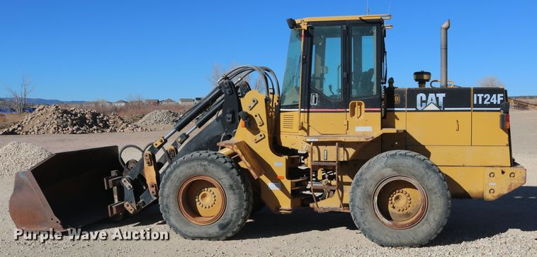 image for item EO9874 1999 Caterpillar IT24F  wheel loader