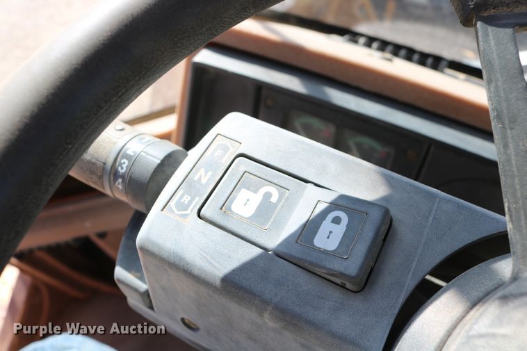 image for item EO9874 1999 Caterpillar IT24F  wheel loader