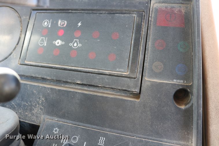 image for item EO9874 1999 Caterpillar IT24F  wheel loader