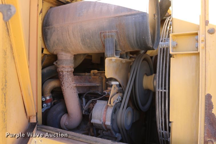 image for item EO9874 1999 Caterpillar IT24F  wheel loader