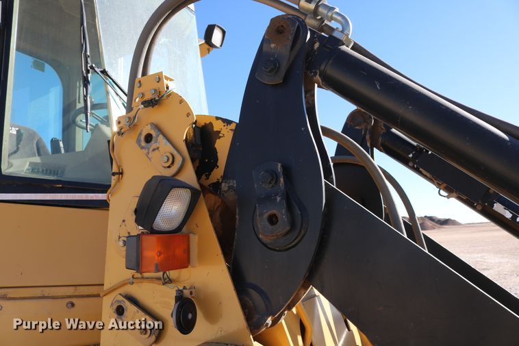 image for item EO9874 1999 Caterpillar IT24F  wheel loader