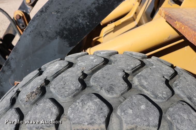 image for item EO9874 1999 Caterpillar IT24F  wheel loader