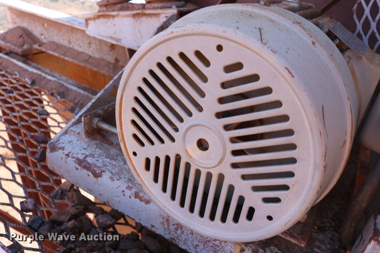 image for item EO9881 Shop built screen