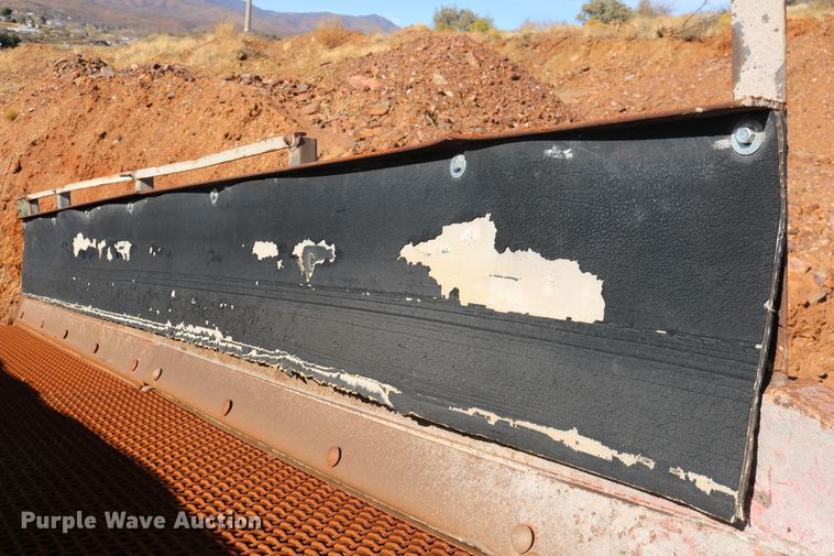 image for item EO9881 Shop built screen