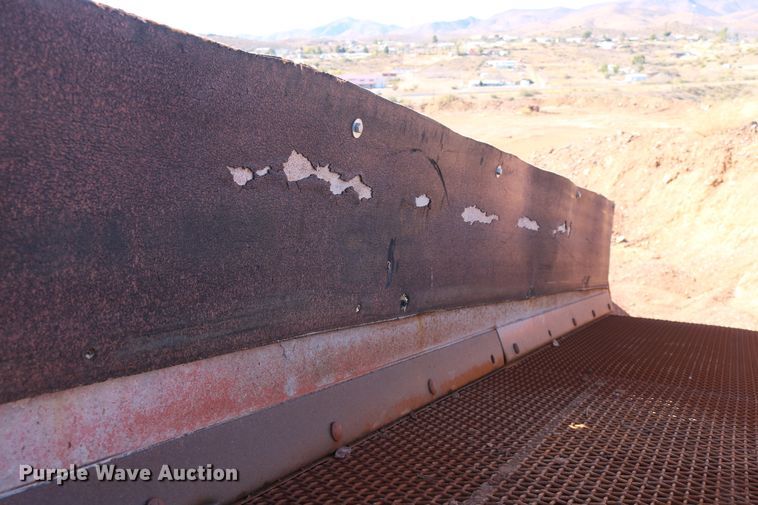 image for item EO9881 Shop built screen