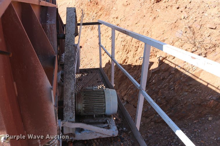 image for item EO9881 Shop built screen