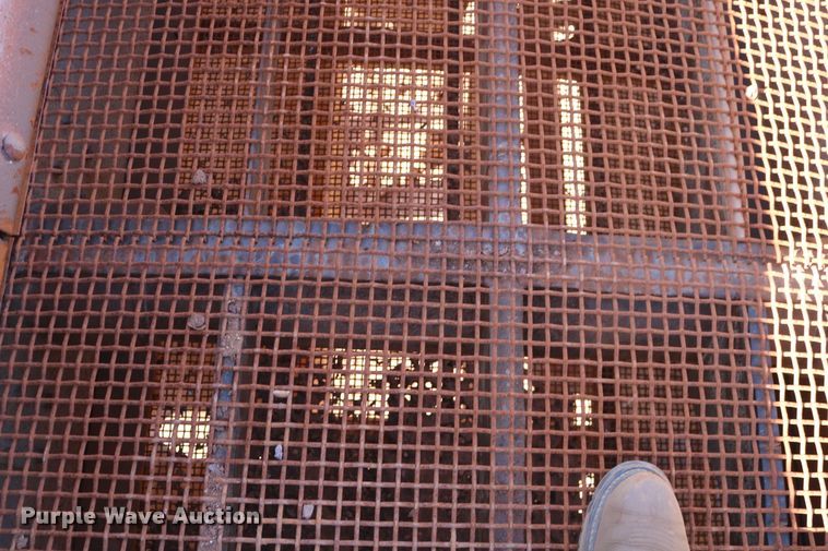 image for item EO9881 Shop built screen