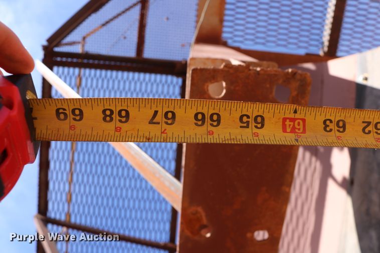 image for item EO9881 Shop built screen