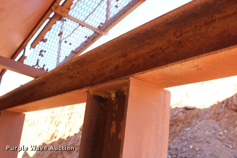 image for item EO9881 Shop built screen