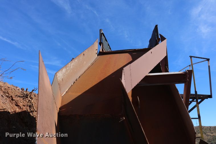 image for item EO9881 Shop built screen