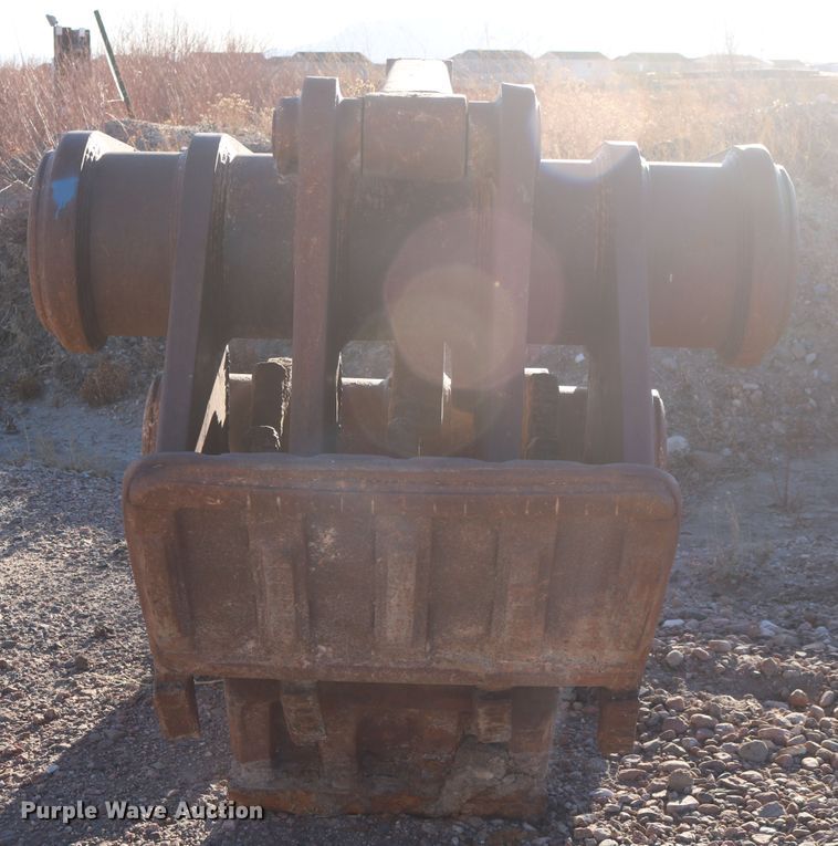 image for item EP9680 Pemberton 8041 28"W fixed position concrete pulverizer