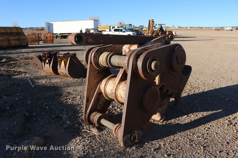 image for item EP9680 Pemberton 8041 28"W fixed position concrete pulverizer