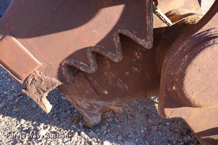 image for item EP9680 Pemberton 8041 28"W fixed position concrete pulverizer