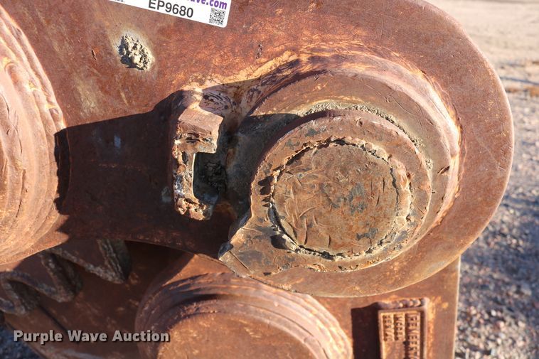 image for item EP9680 Pemberton 8041 28"W fixed position concrete pulverizer