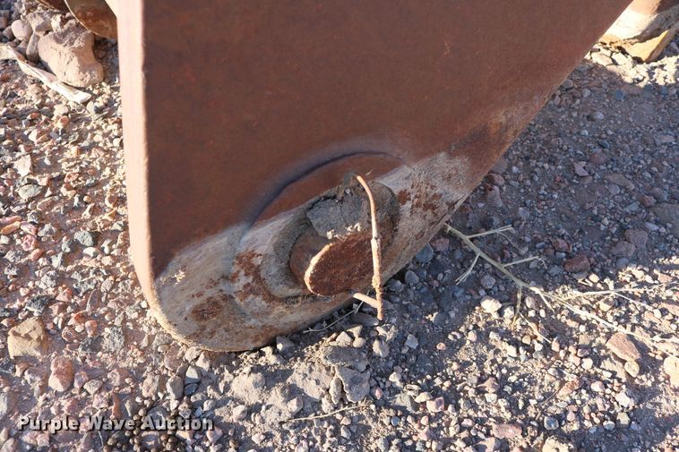 image for item EP9680 Pemberton 8041 28"W fixed position concrete pulverizer