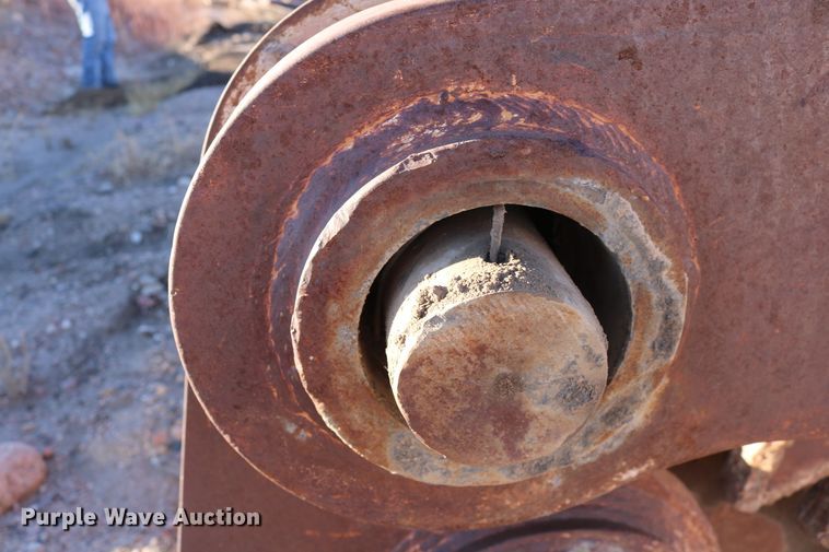 image for item EP9680 Pemberton 8041 28"W fixed position concrete pulverizer