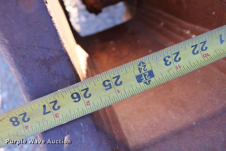 image for item EP9680 Pemberton 8041 28"W fixed position concrete pulverizer