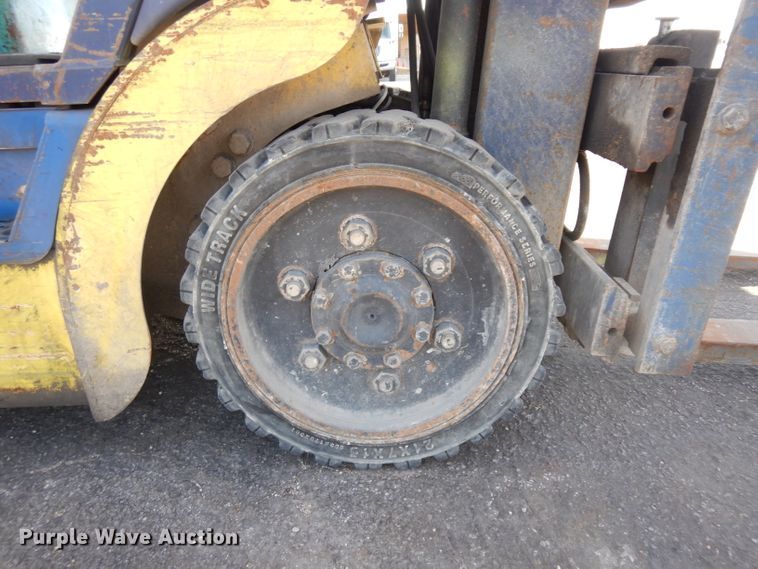 image for item EY9126 Komatsu 3EB96A5310  forklift
