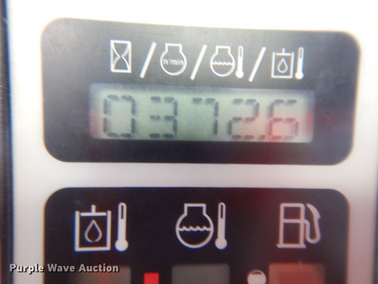 image for item EY9127 2011 New Holland L215  skid steer loader