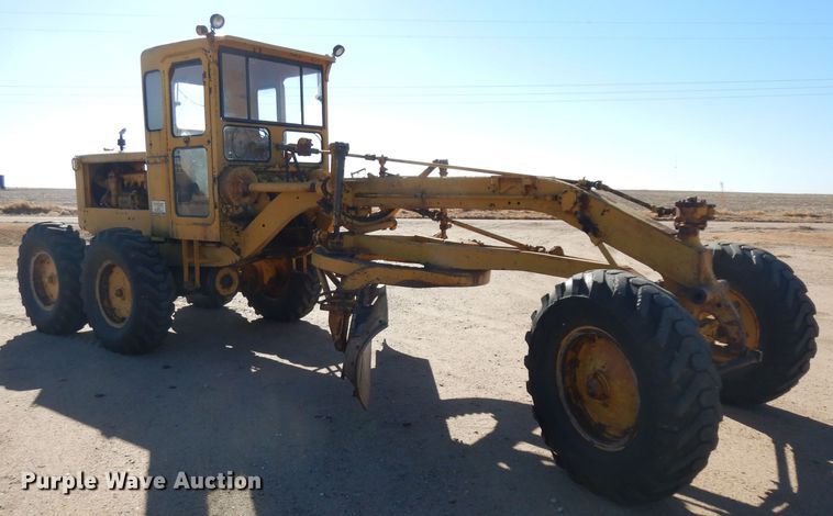 image for item EY9131 Caterpillar  rigid frame motor grader