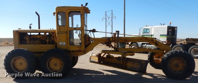 image for item EY9131 Caterpillar  rigid frame motor grader