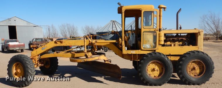image for item EY9131 Caterpillar  rigid frame motor grader
