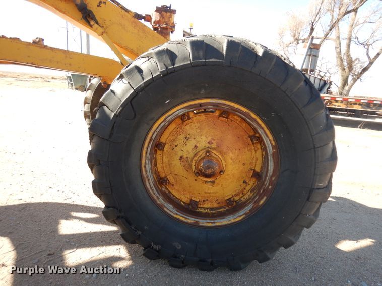 image for item EY9131 Caterpillar  rigid frame motor grader