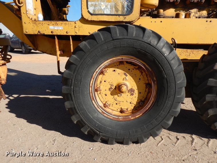 image for item EY9131 Caterpillar  rigid frame motor grader