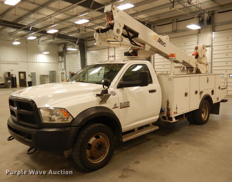 image for item EY9146 2015 Dodge Ram 5500  bucket truck