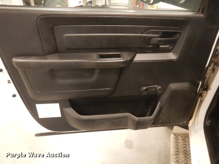 image for item EY9146 2015 Dodge Ram 5500  bucket truck