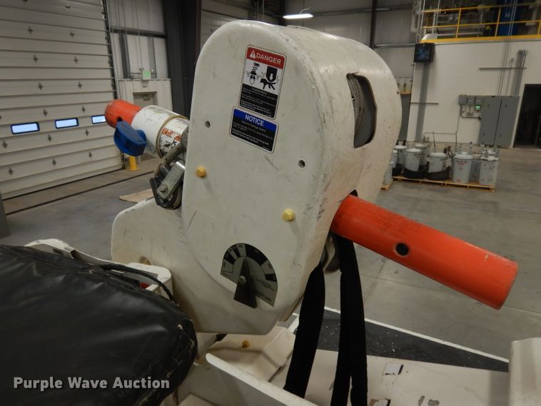 image for item EY9146 2015 Dodge Ram 5500  bucket truck