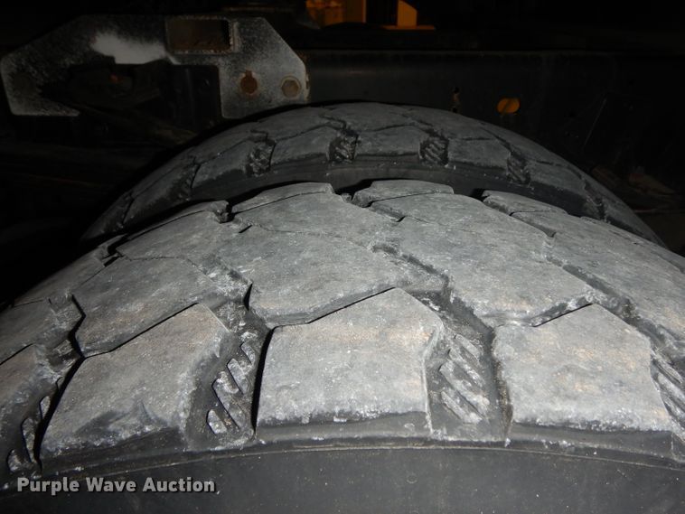 image for item EY9146 2015 Dodge Ram 5500  bucket truck