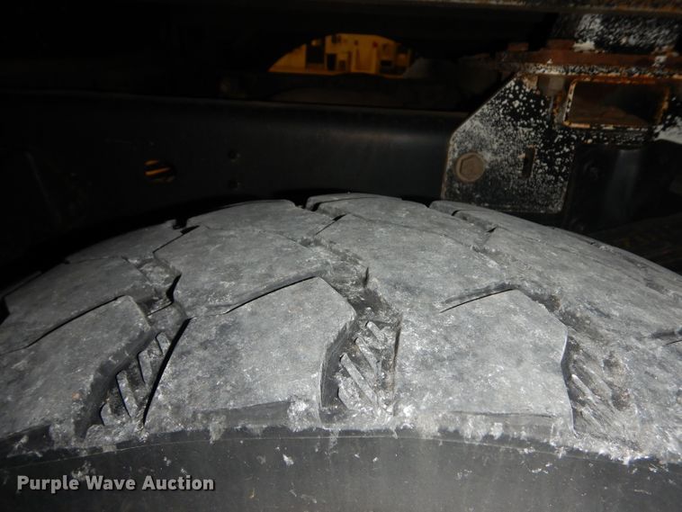 image for item EY9146 2015 Dodge Ram 5500  bucket truck