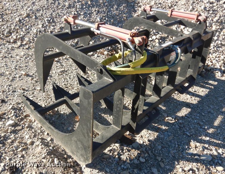 image for item EY9173 77"W skid steer grapple bucket