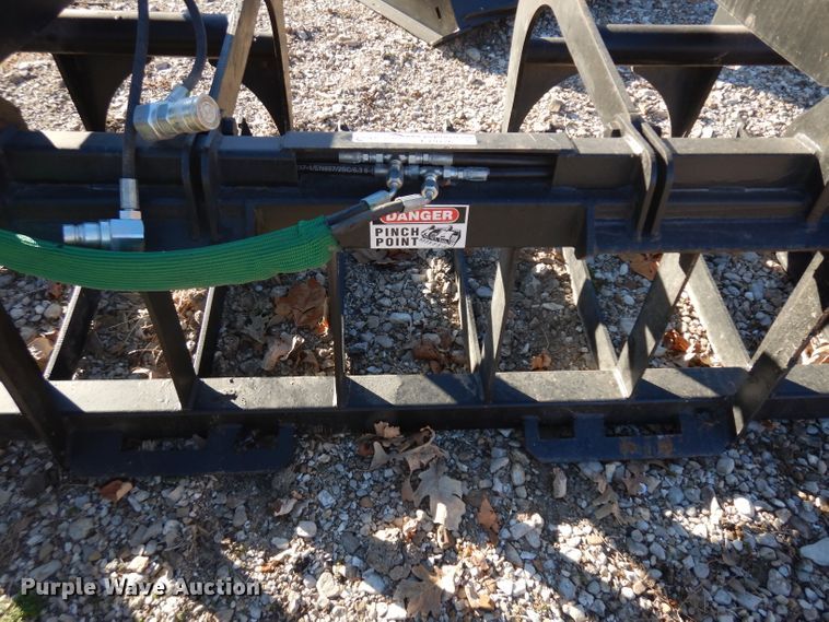 image for item EY9176 71"W skid steer grapple bucket