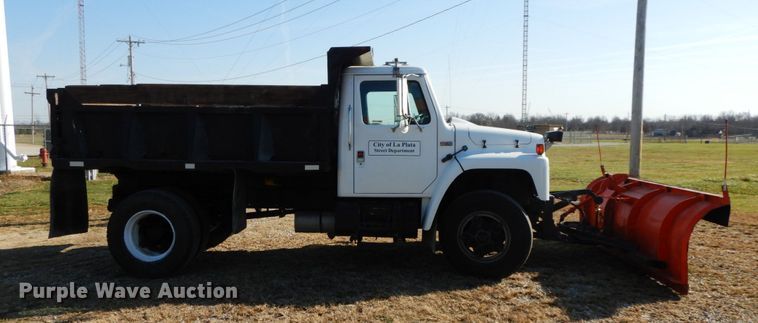 image for item FG9712 1989 International 1754  dump truck