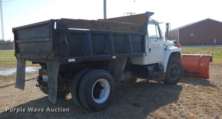image for item FG9712 1989 International 1754  dump truck