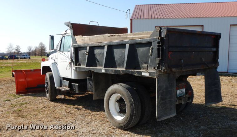 image for item FG9712 1989 International 1754  dump truck