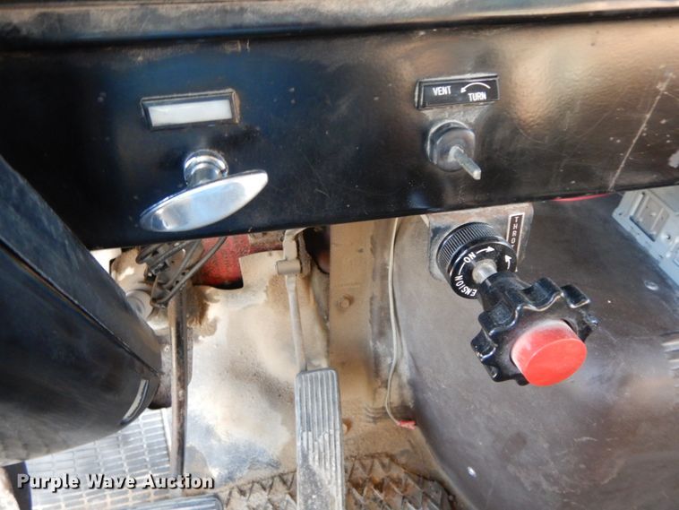 image for item FG9712 1989 International 1754  dump truck