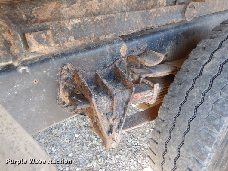 image for item FG9712 1989 International 1754  dump truck