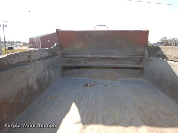 image for item FG9712 1989 International 1754  dump truck
