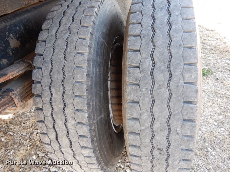 image for item FG9712 1989 International 1754  dump truck