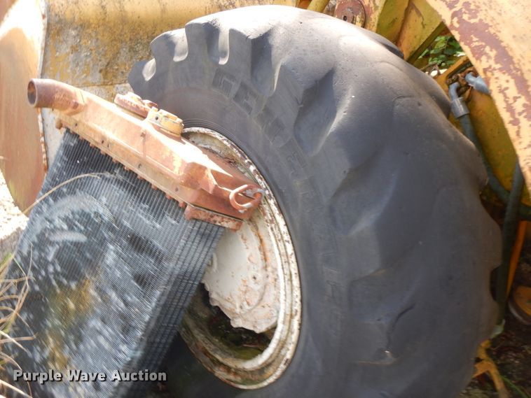 image for item FN9318 1972 Caterpillar 950  wheel loader